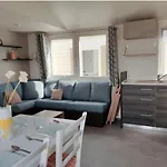 Mobil La Carabasse Terrasse Fermee Hors Saison *