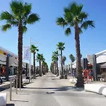 Mobil La Carabasse Terrasse Fermee Hors Saison * Vias