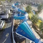 Campingplatz Mobil La Carabasse Terrasse Fermee Hors Saison *