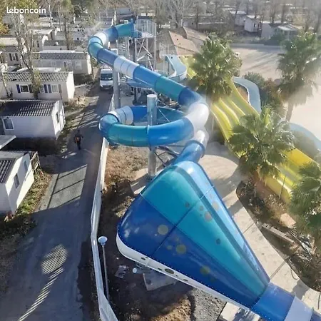 Campsite Mobil La Carabasse Terrasse Fermee Hors Saison *