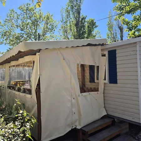 Mobil La Carabasse Terrasse Fermee Hors Saison