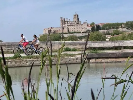 Kemping Mobil La Carabasse Terrasse Fermee Hors Saison Vias