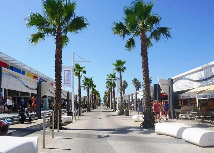 Mobil La Carabasse Terrasse Fermee Hors Saison * Vias